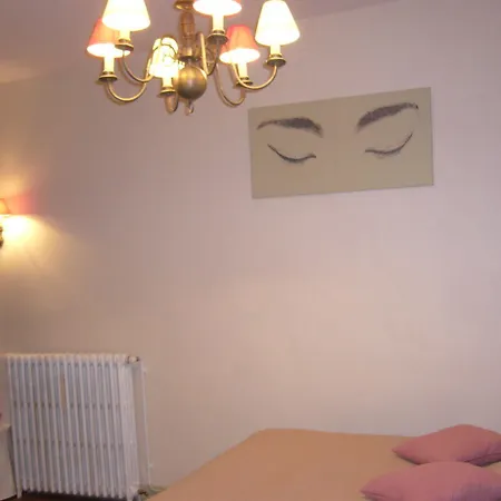 Couette-café La Maison Pourpre