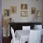 Bed & Breakfast La Maison Pourpre *