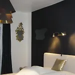 Bed & Breakfast La Maison Pourpre *