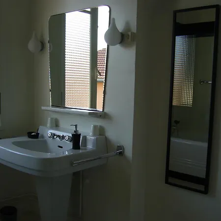 Bed & Breakfast La Maison Pourpre